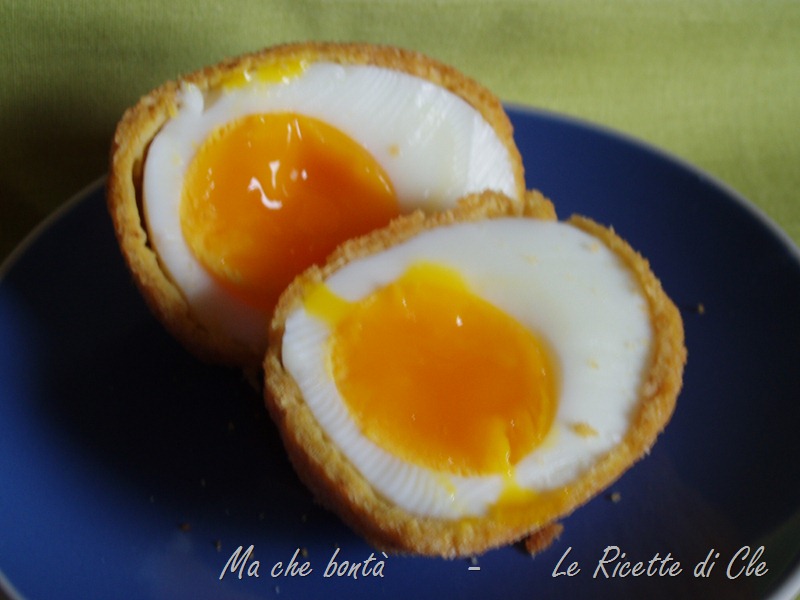 Lo chef frigge le uova col&nbsp;cappotto!