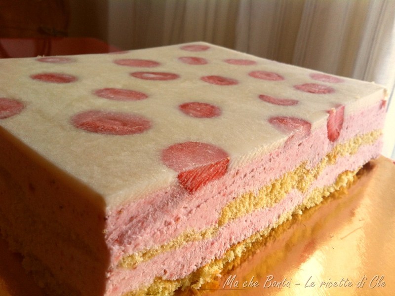 Giardino di fragole (Strawberry field mousse&nbsp;cake)