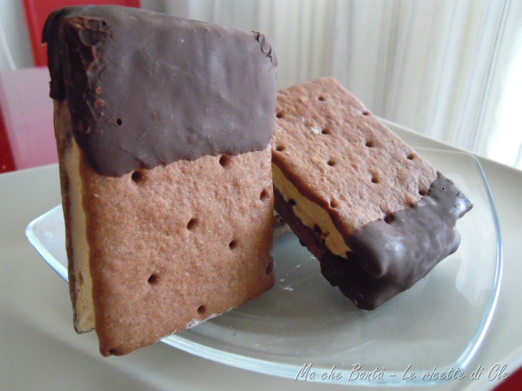Biscotto gelato (Ice cream&nbsp;sandwich)