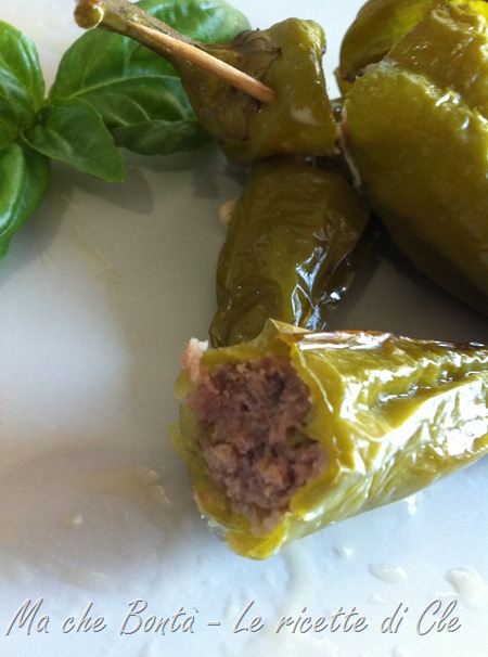 friggitelli ripieni - stuffed friggitelli peppers