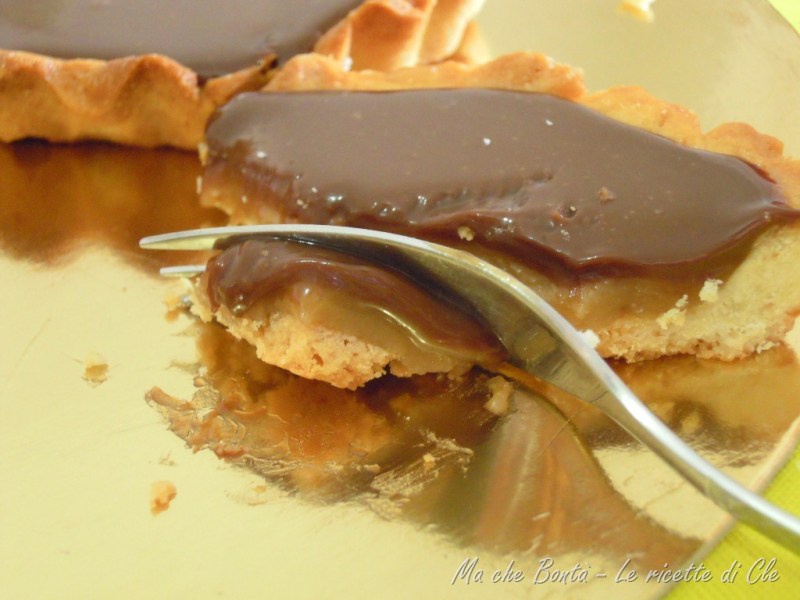 Crostatatine al caramello e cioccolato (Caramel and chocolate&nbsp;tarts)