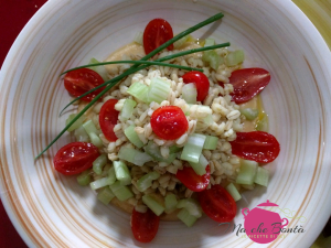 insalata-di-orzo-con-crema-di-ceci