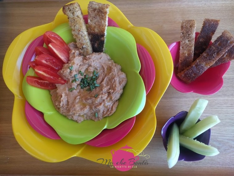 Dip-cannellini-pomodori-secchi