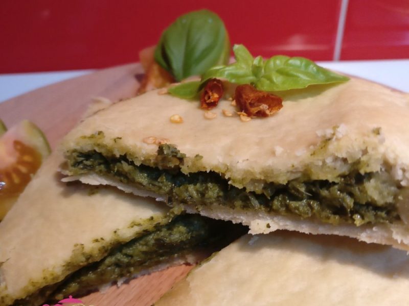 Pasta matta al vino bianco (base per torte salate) con due varianti di&nbsp;ripieno