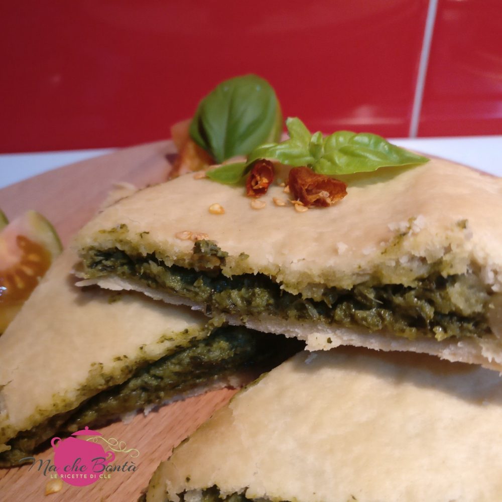 Pasta matta al vino bianco (base per torte salate) con due varianti di&nbsp;ripieno