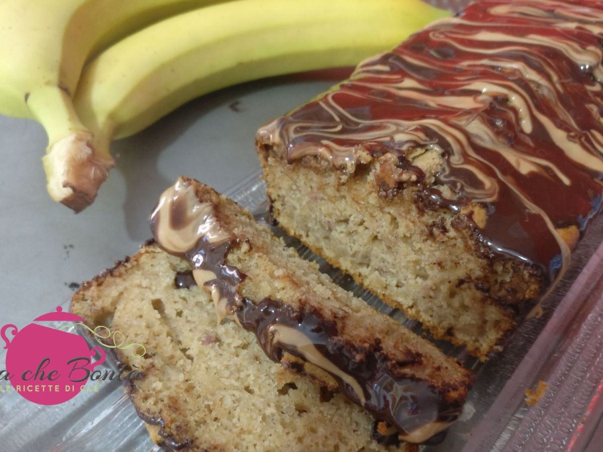 Banana bread integrale allo yogurt e crema alla&nbsp;nocciola