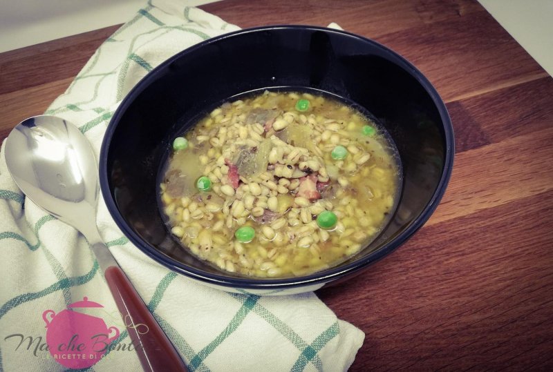 zuppa-pollo-e-carciofi-lenta-cottura
