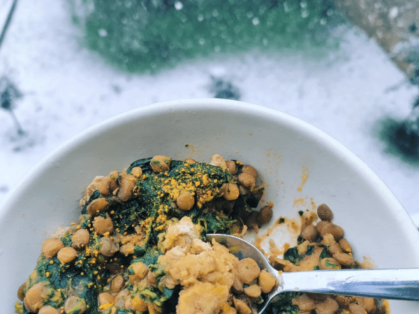 Zuppa di lenticchie con spinaci e&nbsp;curcuma