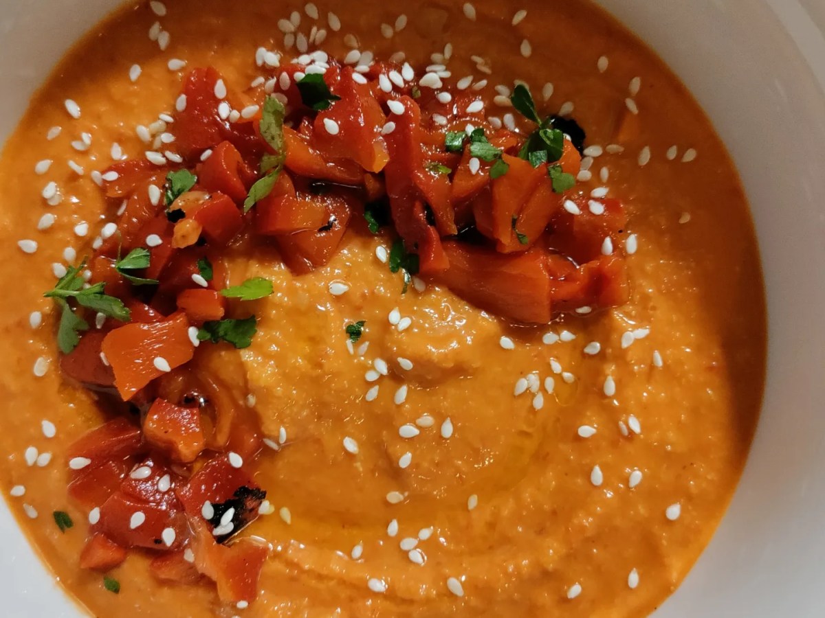 Hummus ai peperoni&nbsp;arrostiti